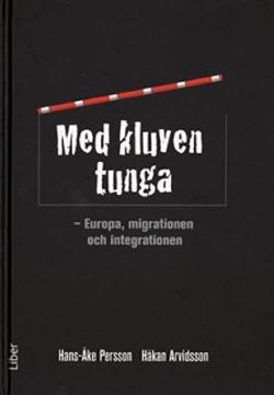 Omslagsbild för Med kluven tunga