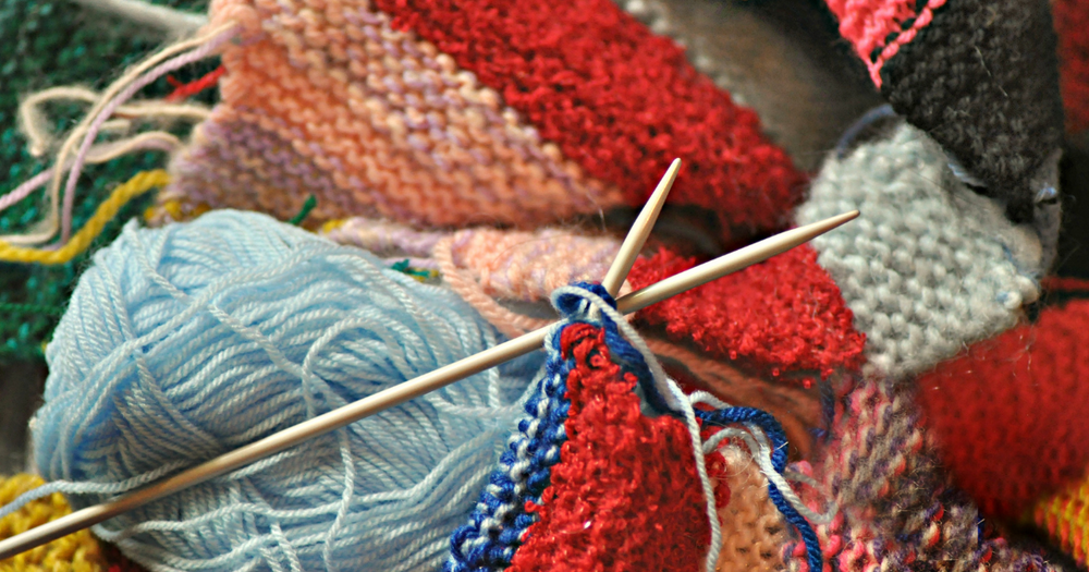 Garnnystan och stickor